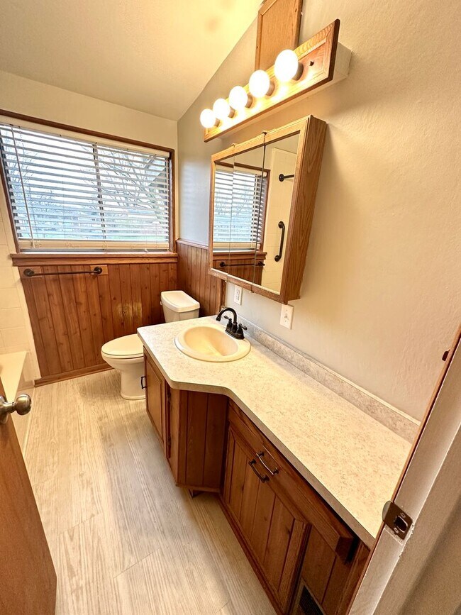 Foto del edificio - 3112 Delaney St