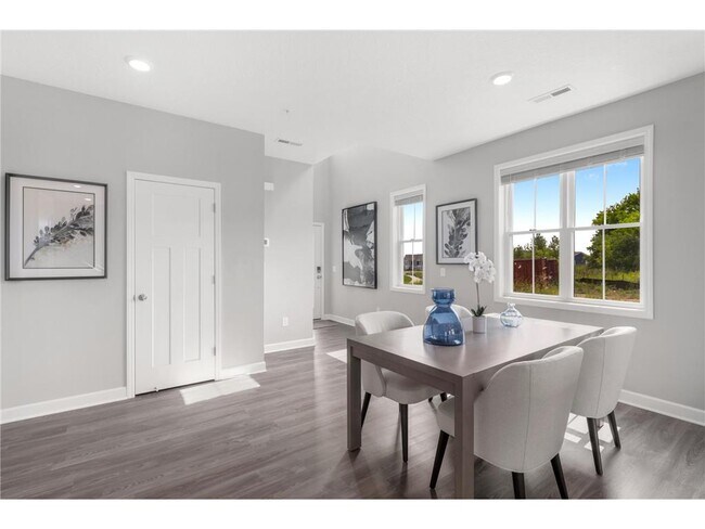 Foto del edificio - 9393 4th St N