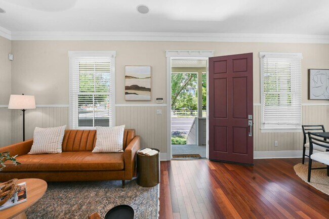 Foto del edificio - 449 J St