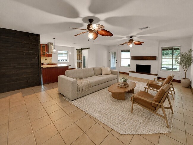 Foto del edificio - 25419 Elm Creek Dr
