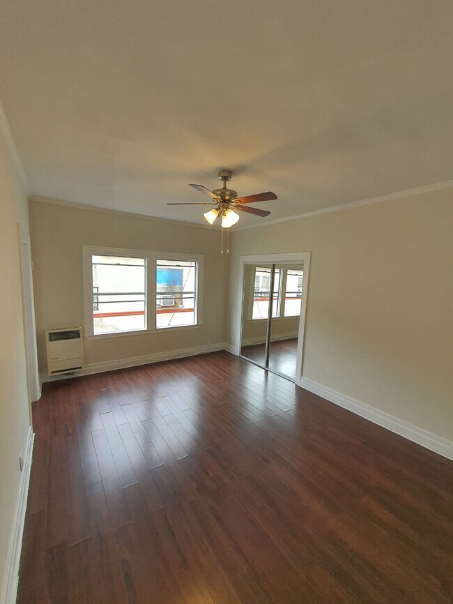 Building Photo - 2320 Ocean View Ave