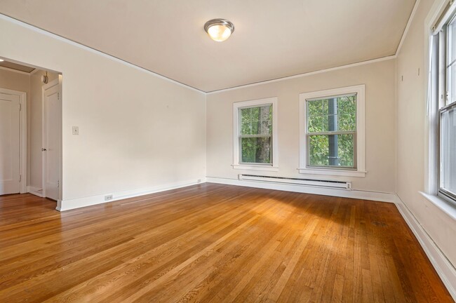 Interior Photo - 5th & Mercer Apartments