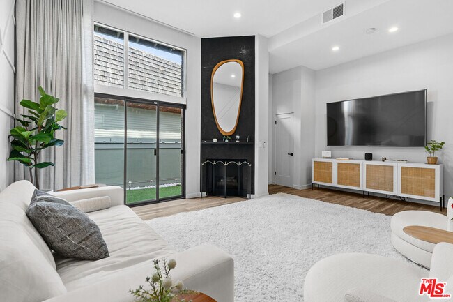 Foto del edificio - 4360 Glencoe Ave