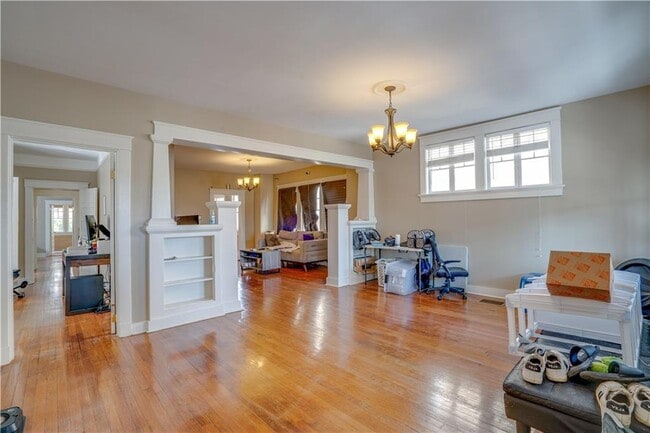 Building Photo - 8010 S Claiborne Ave