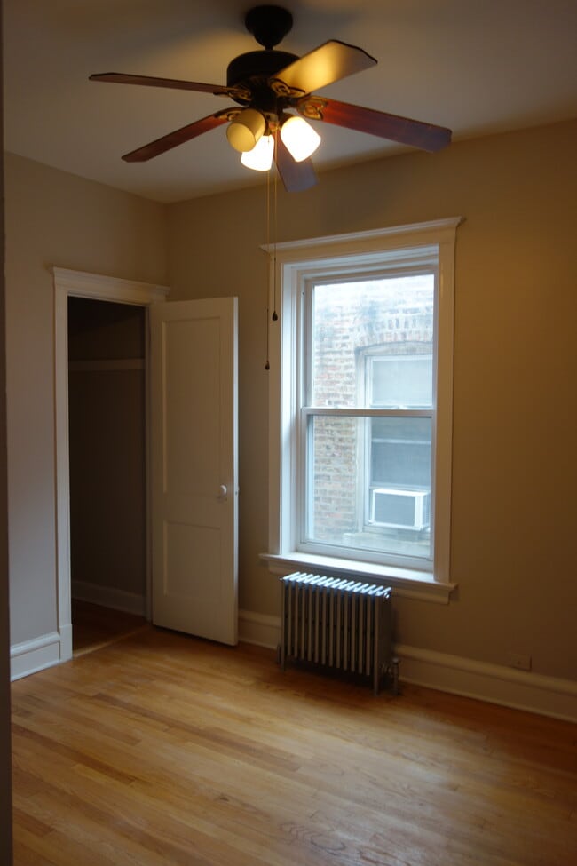 Building Photo - 1412 W Olive Ave