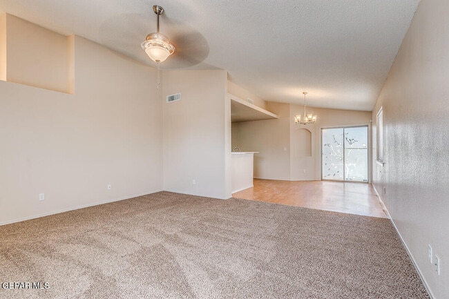 Building Photo - 11933 Mesquite Bush Dr