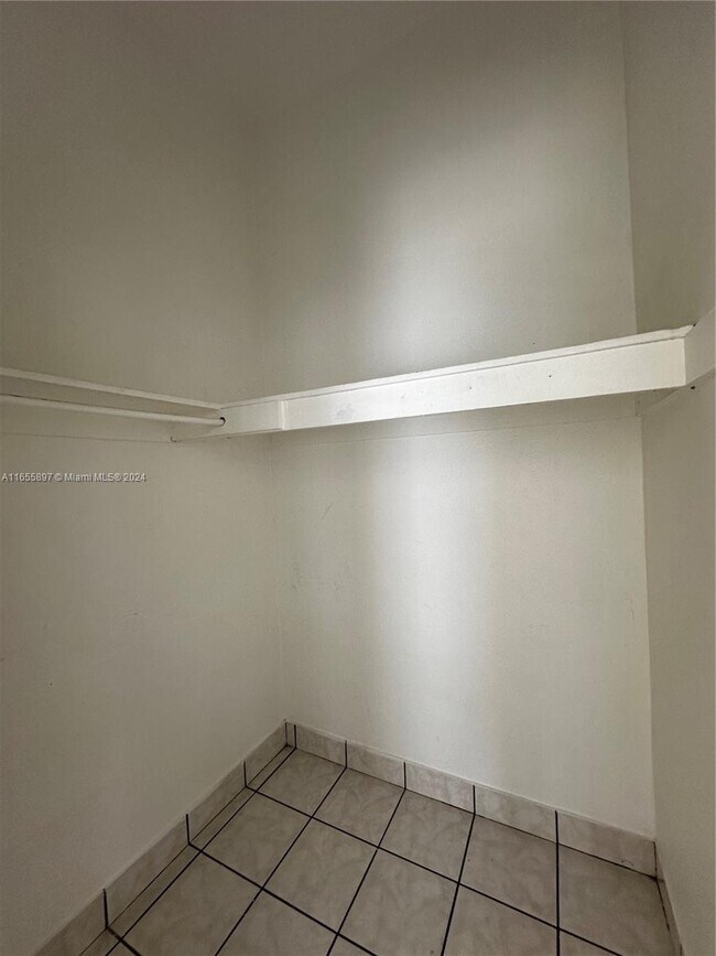 Foto del edificio - 321 N 20th Ave