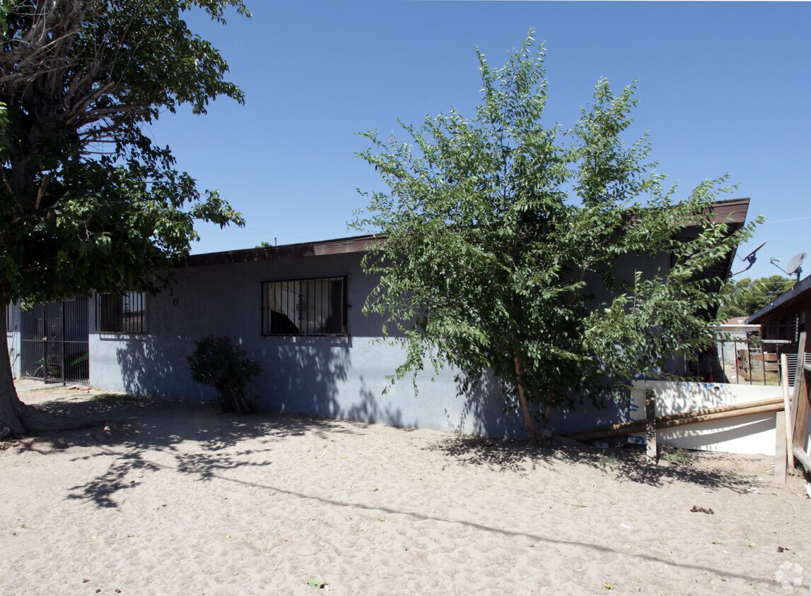 Building Photo - 920-930 S Martin L King Blvd