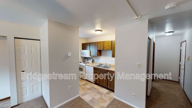 Foto del edificio - 7127 N Springboro Pike