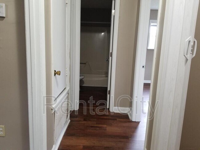Foto del edificio - 9 Redleaf Pl