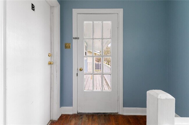 Building Photo - 309 Oleander Ave