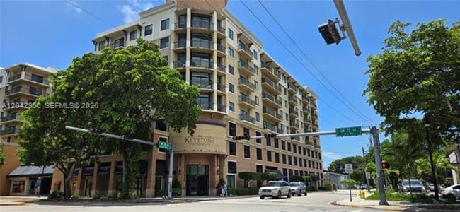 Photo - 3590 Coral Way cu-902 Apartment