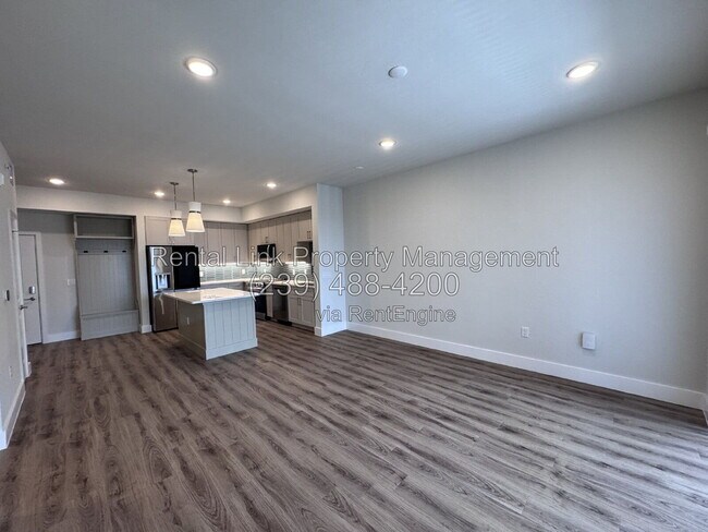 Foto del edificio - 414 Cape Coral Pkwy E