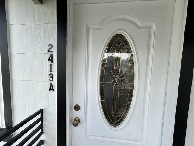 Foto del edificio - 2413 Burlington Ave N