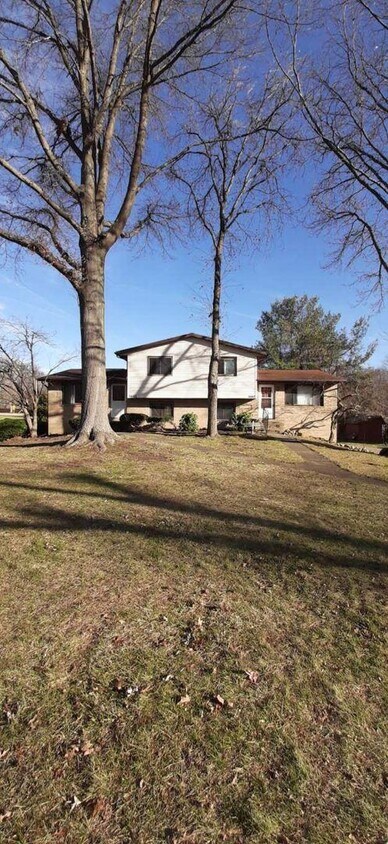 Primary Photo - Ravenwood- Jackson Township 2 Bedroom Duplex