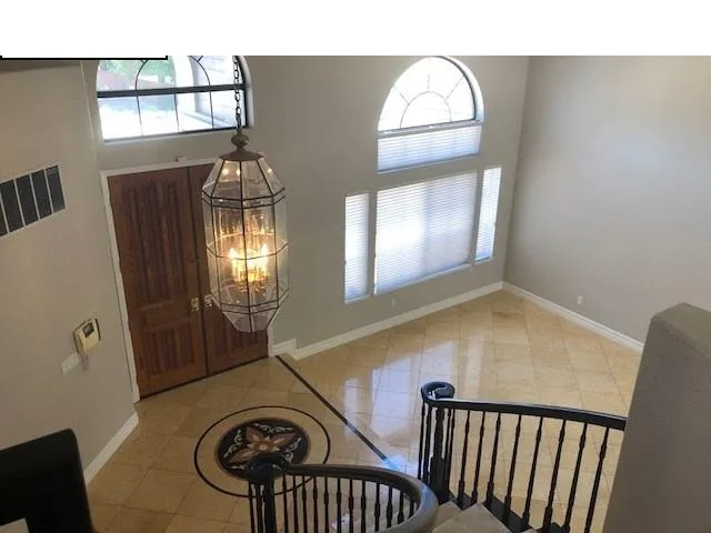 Foto del edificio - 564 Columbia Creek Dr