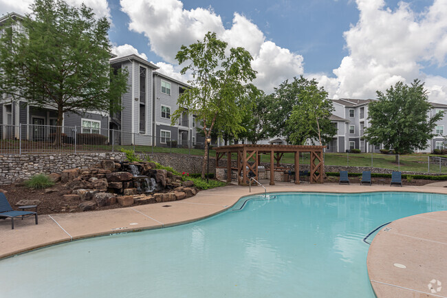 Piscina - Stoneleigh Centerton Apartments