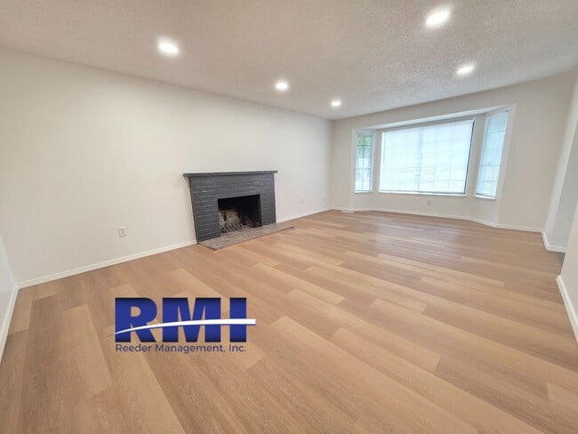 Building Photo - 1476 SE Bethel Valley Ln