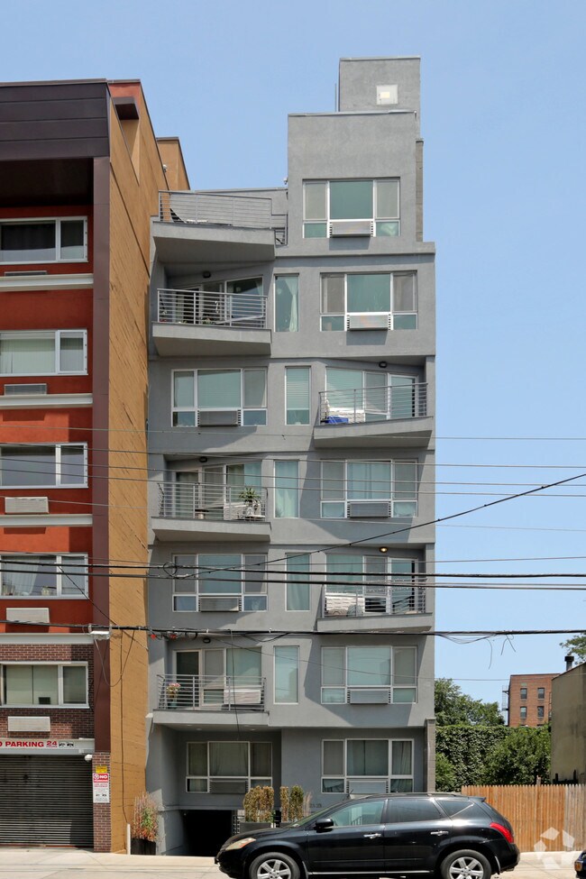 Building Photo - 2323 Astoria Blvd