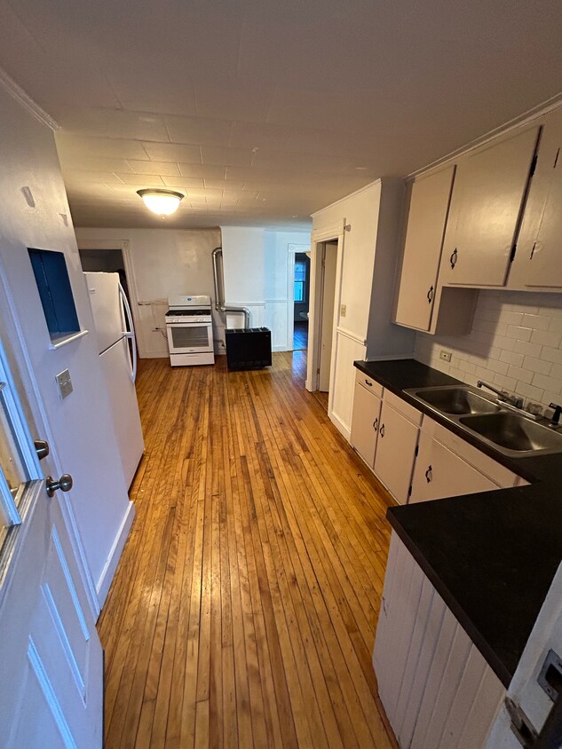 Foto principal - 478 Hevey St