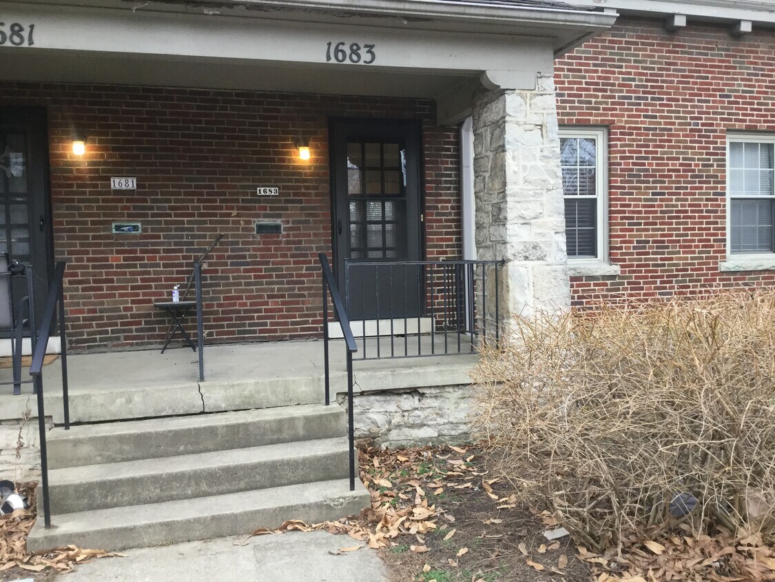 Primary Photo - 1683 King Ave