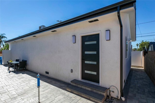 Foto principal - 11325 Collett Ave