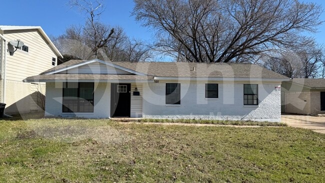 Building Photo - 4320 Live Oak Dr