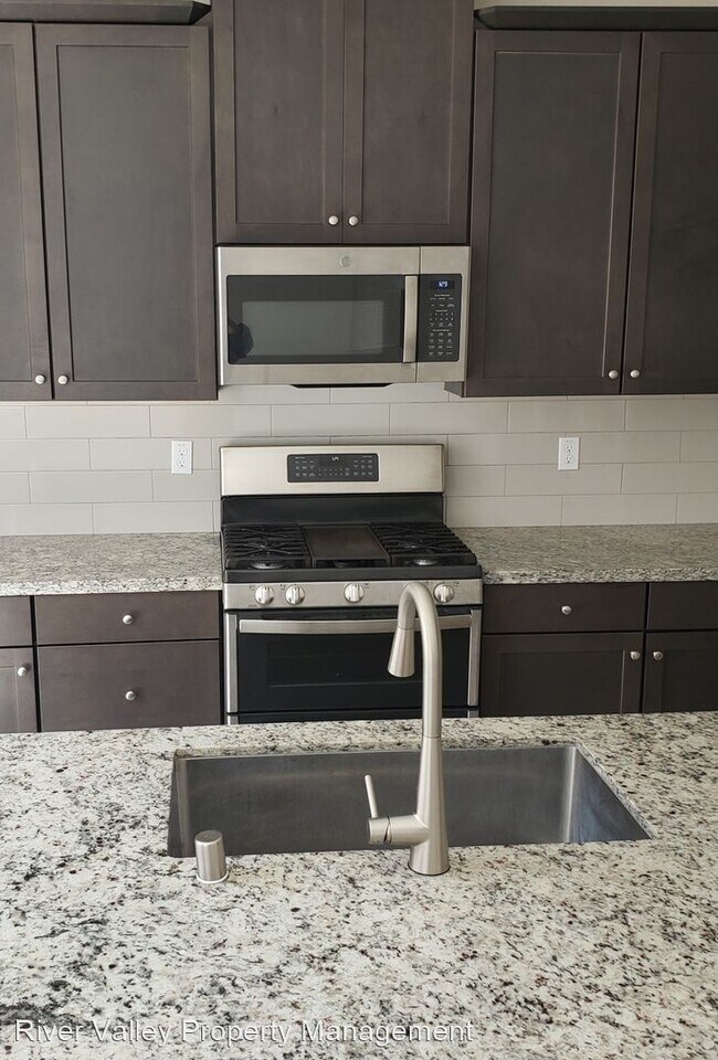 Foto del edificio - 3 br, 2.5 bath House - 3590 Candletree Way