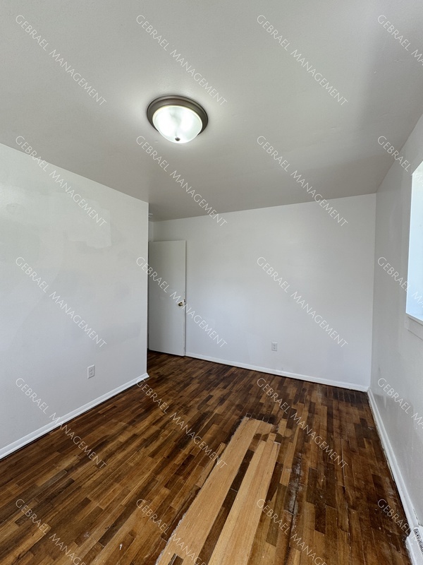 Building Photo - 3145-3145 Walters Dr