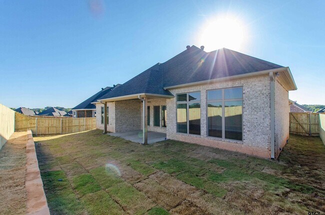Building Photo - 7266 Rolling Acres Place