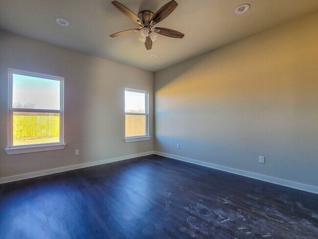 Foto del edificio - Beautiful  3 Bed 2 Bath Home in Corsicana!