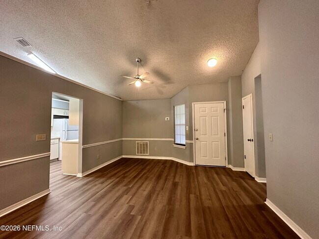 Foto del edificio - 1680 Sandy Hollow Loop