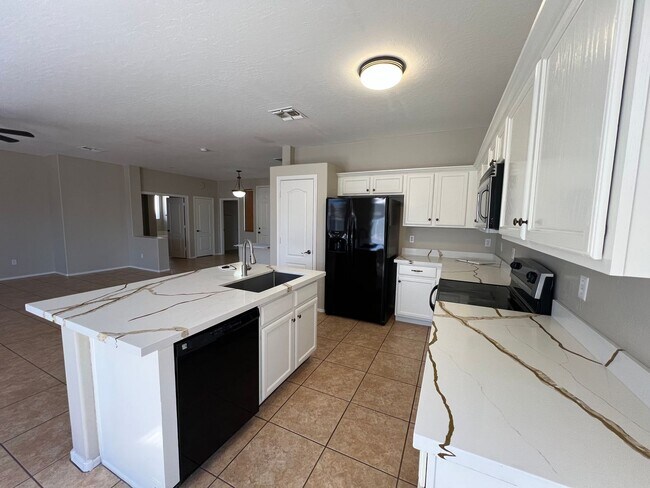 Foto del edificio - Beautiful Augusta Ranch home with fenced pool
