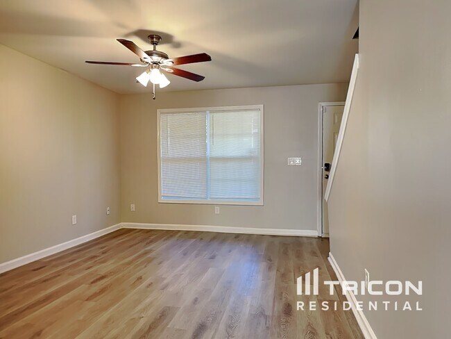 Foto del edificio - 402 WI Pkwy
