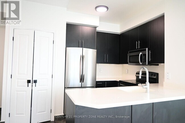 Building Photo - 3939 Duke of York Blvd