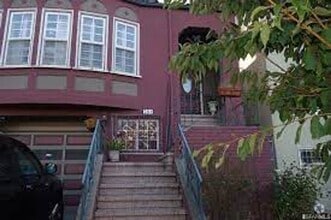 Building Photo - 291 Wawona St