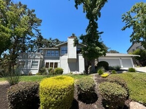 Building Photo - 1837 Lackland Dr