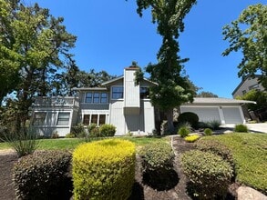 Building Photo - 1837 Lackland Dr