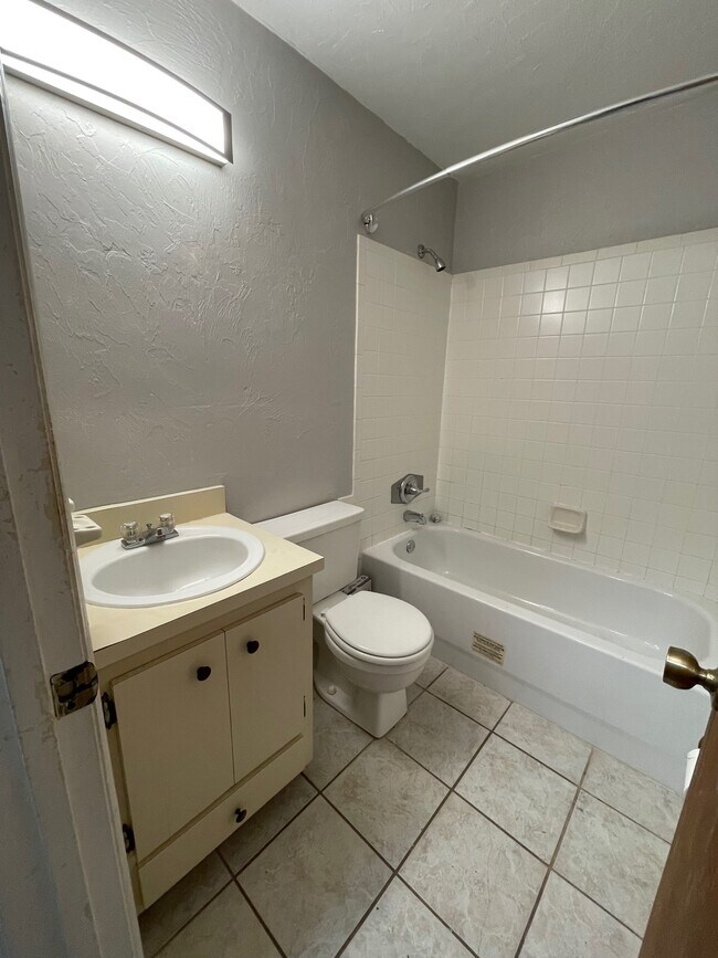 Foto del edificio - 2210 SW 70th Terrace