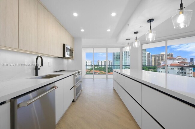 Foto del edificio - 19707 Turnberry Way