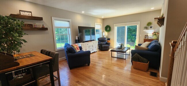 Foto del edificio - 25 Angel Pt Cir