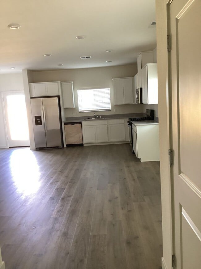 Building Photo - Beautiful home North Valleys, Centrally Lo...