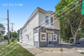 Building Photo - 831 5th St NW