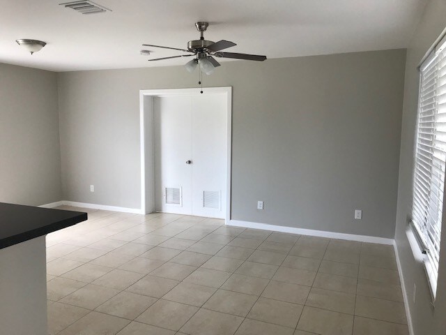 Foto del edificio - 1330 NE 202nd St