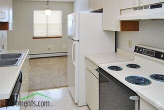 Kitchen - Ponds of Edina