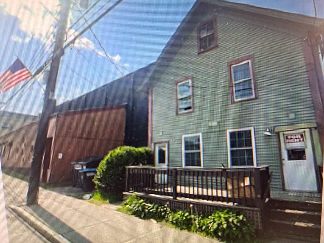 Building Photo - 2263 Elmore Rd