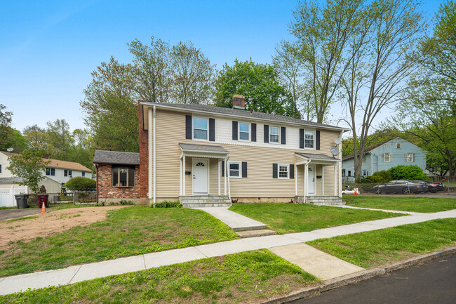 Building Photo - 110 Cold Spring Cir