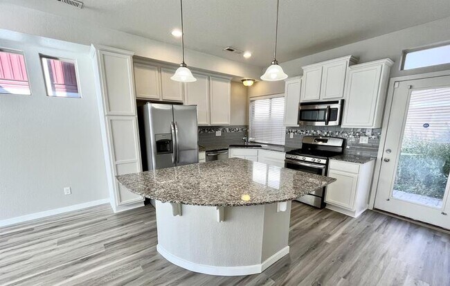 Building Photo - 5164 Andes Way