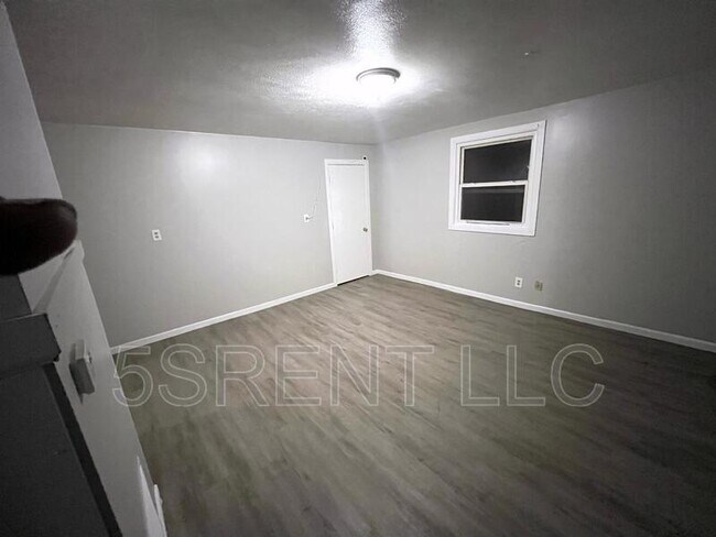 Foto del edificio - 236 S Mary Ellen St