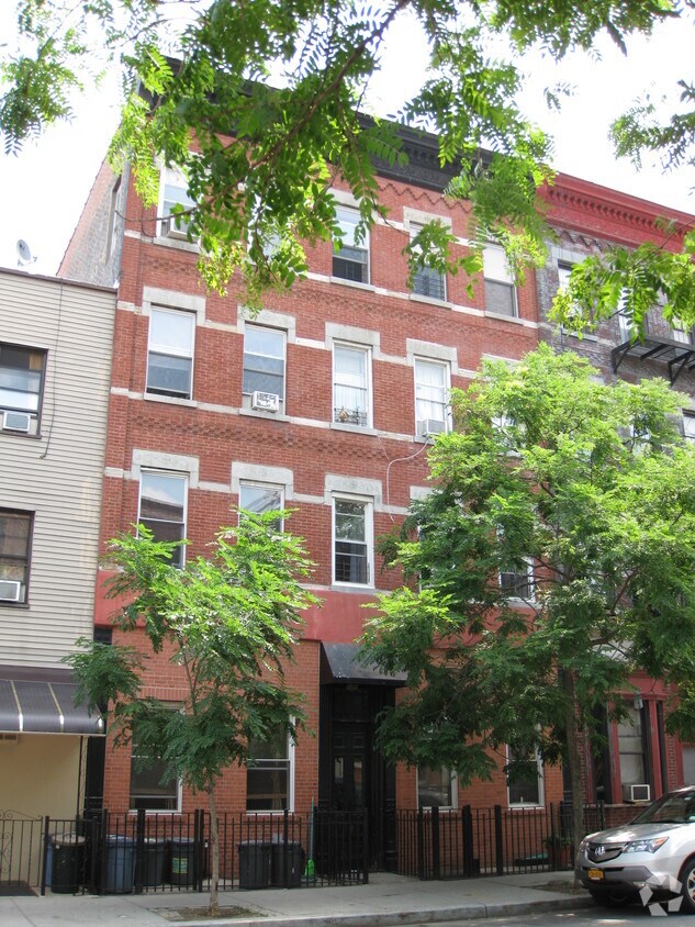 Building Photo - 262 Franklin St